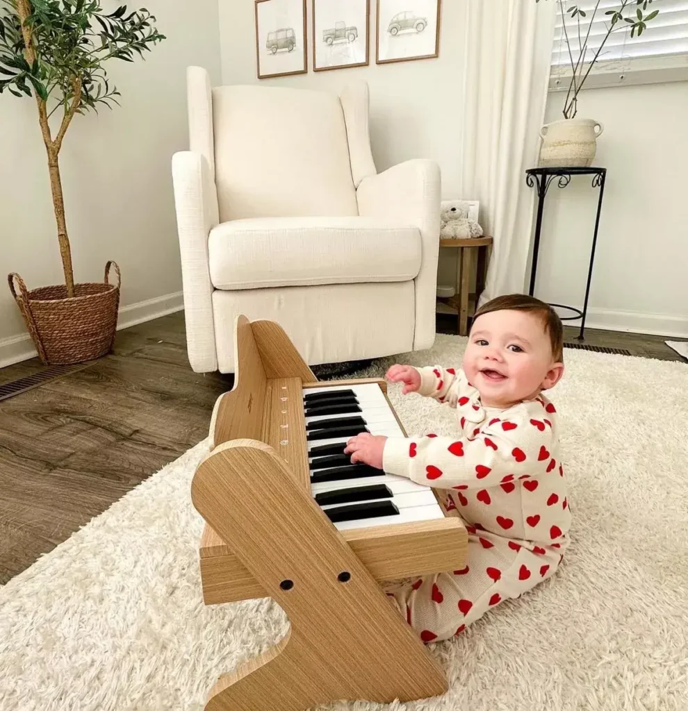ZIPPY Piano
